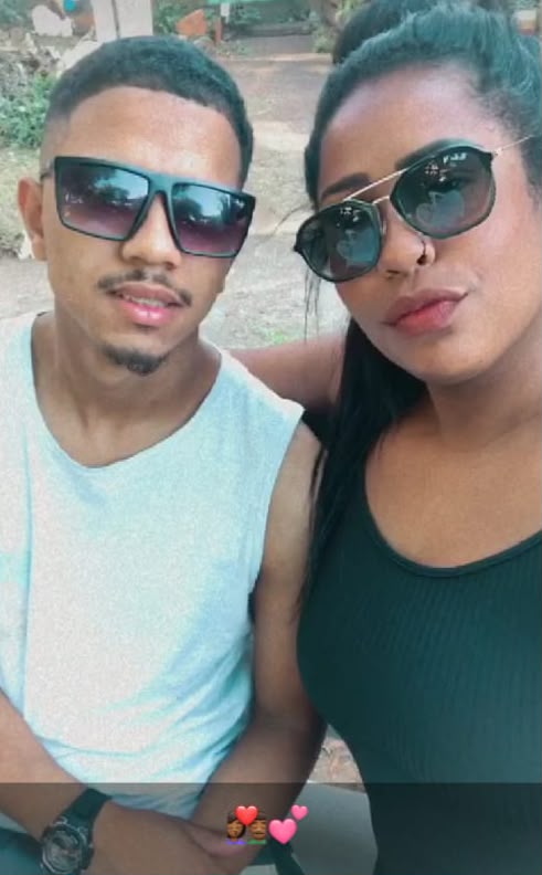 A dois